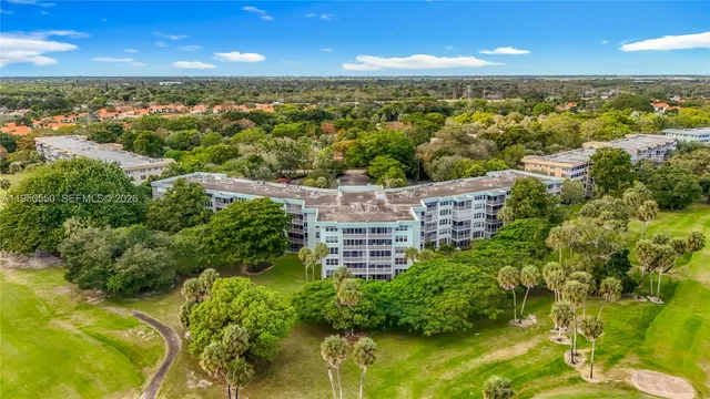 $210,000 | 806 Cypress Grove Lane, Unit 303, Pompano Beach, FL 33069