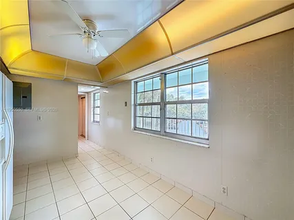 $190,000 | 806 Cypress Grove Lane, Unit 303, Pompano Beach, FL 33069