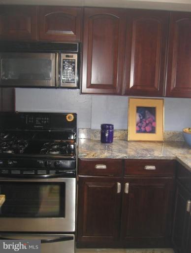 1634 Preston Road, Unit 80916 Alexandria, VA 22302 - Photo 3 of 30 Kitchen #2