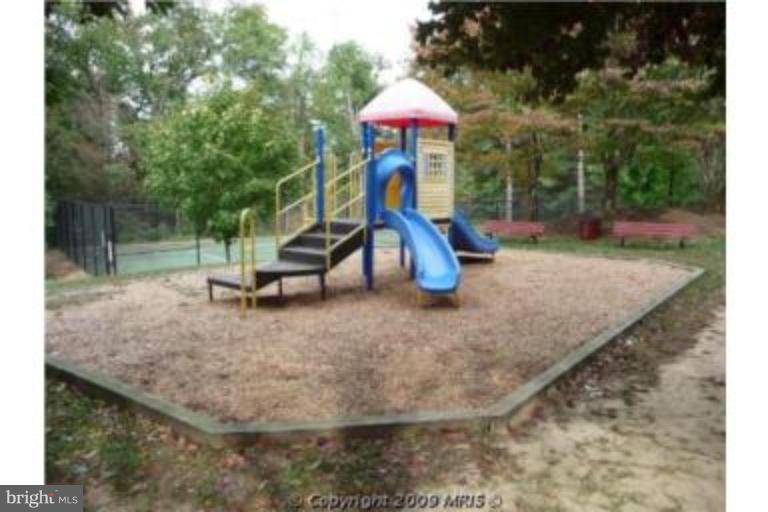 1634 Preston Road, Unit 80916 Alexandria, VA 22302 - Photo 25 of 30 Patio