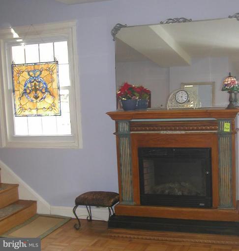 1634 Preston Road, Unit 80916 Alexandria, VA 22302 - Photo 6 of 30 Fireplace