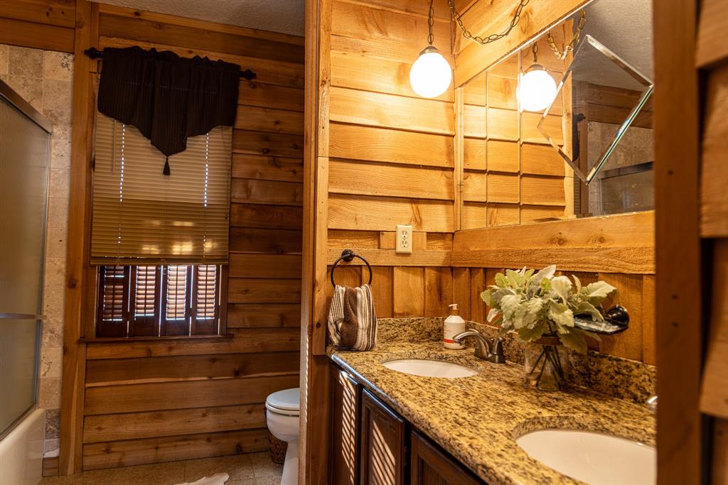 189 Nautilus Court Decatur, TX 76234 - Photo 19 of 37