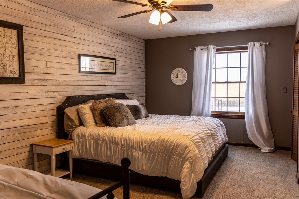 189 Nautilus Court Decatur, TX 76234 - Photo 23 of 37