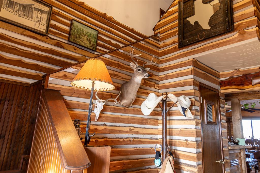 189 Nautilus Court Decatur, TX 76234 - Photo 5 of 37