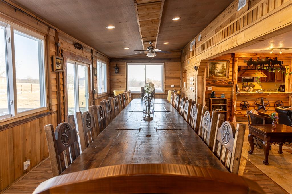 189 Nautilus Court Decatur, TX 76234 - Photo 10 of 37