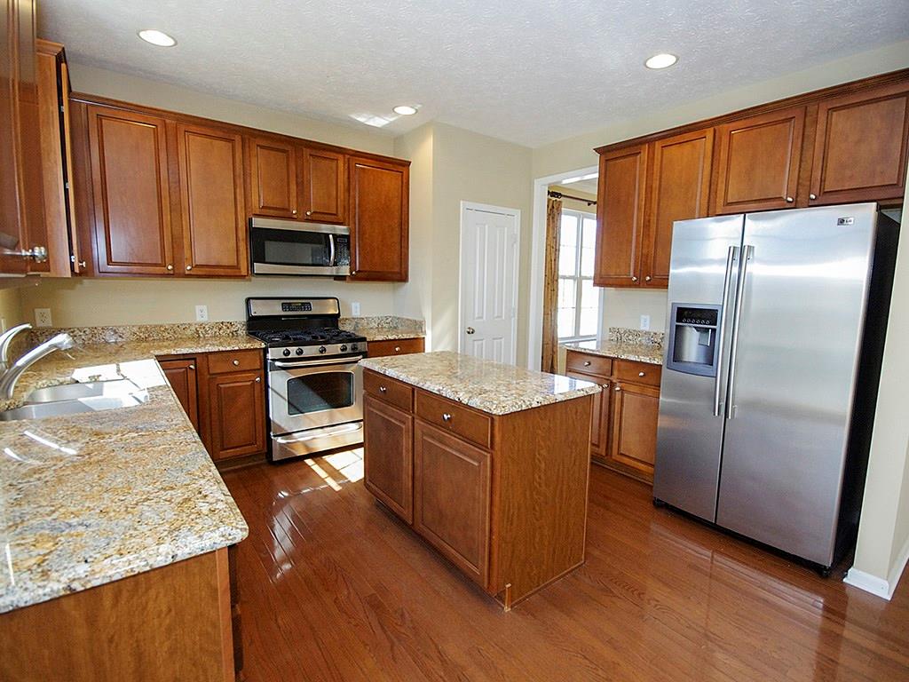 10433 Sugar Ridge Way Indianapolis, IN 46239 - Photo 9 of 24 Gallery Image 9