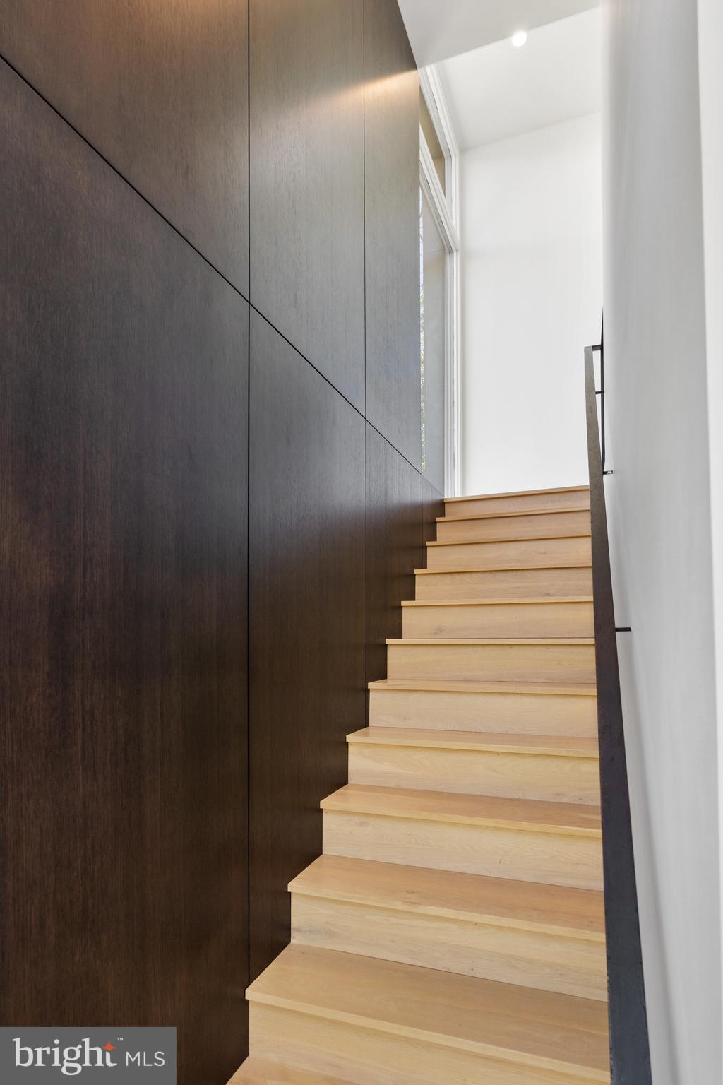 2812 29th Place Northwest Washington, DC 20008 - Photo 22 of 47