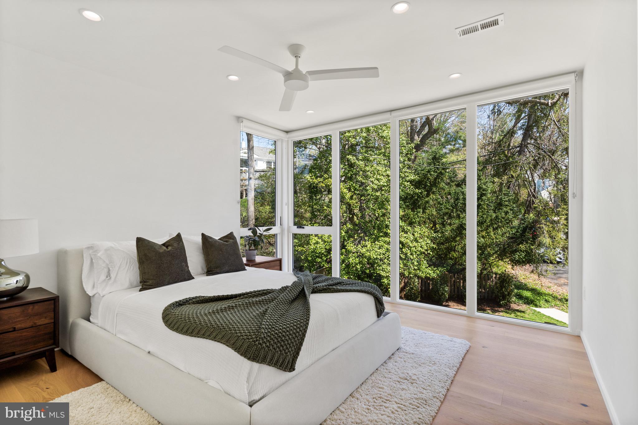 2812 29th Place Northwest Washington, DC 20008 - Photo 28 of 47