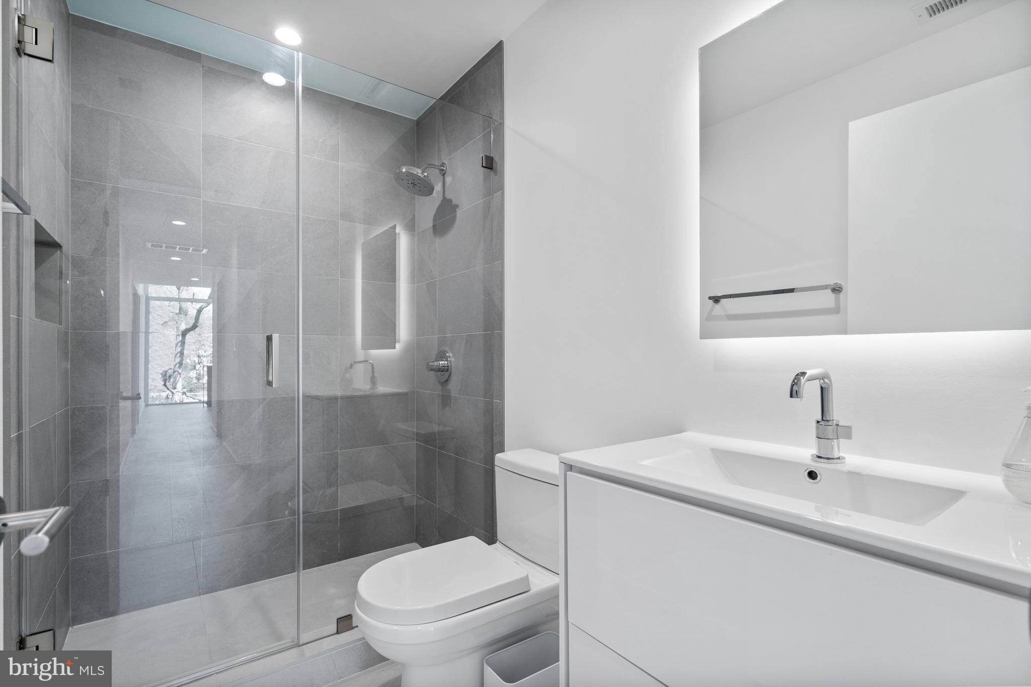 2812 29th Place Northwest Washington, DC 20008 - Photo 30 of 47