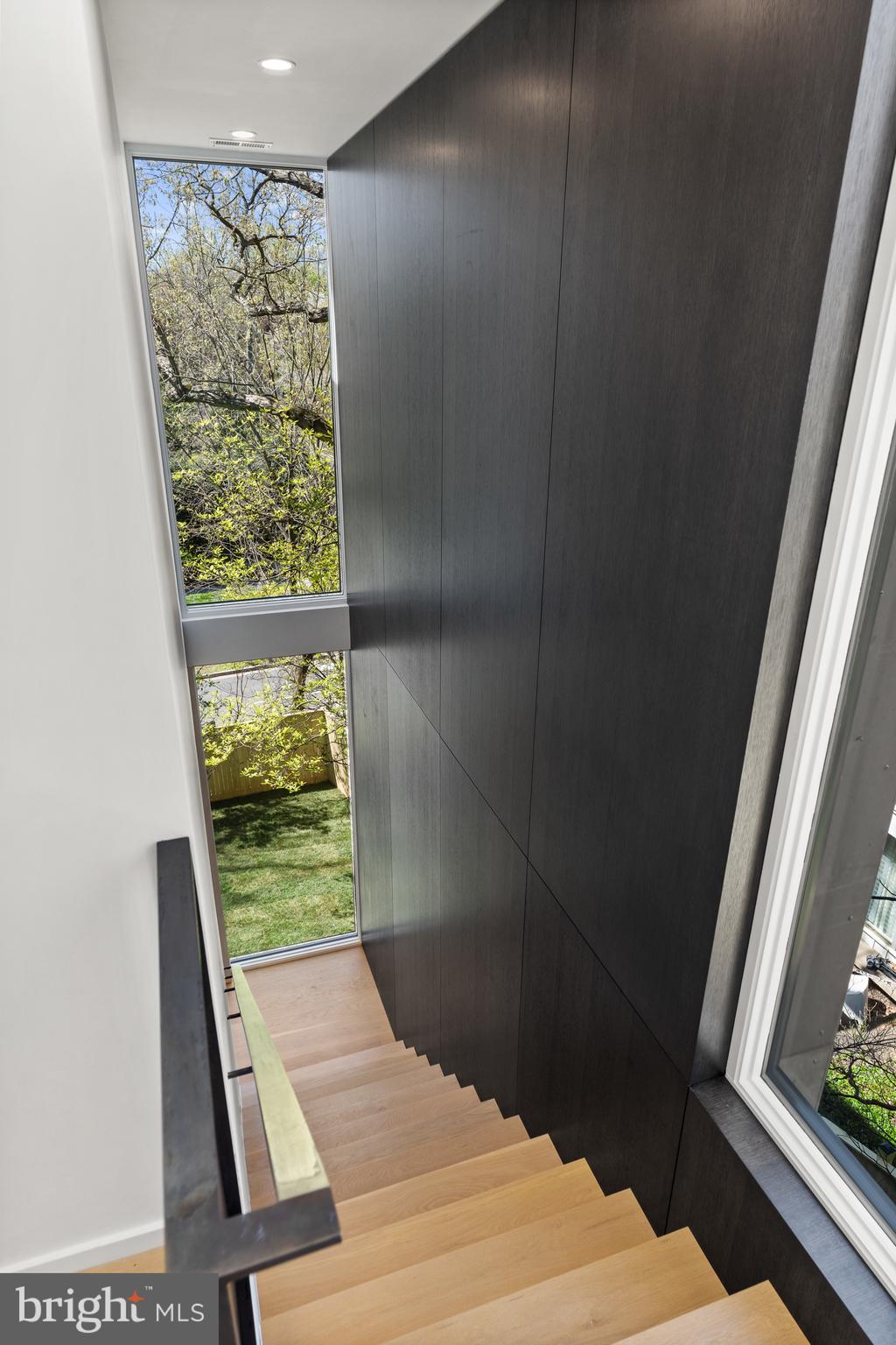 2812 29th Place Northwest Washington, DC 20008 - Photo 33 of 47