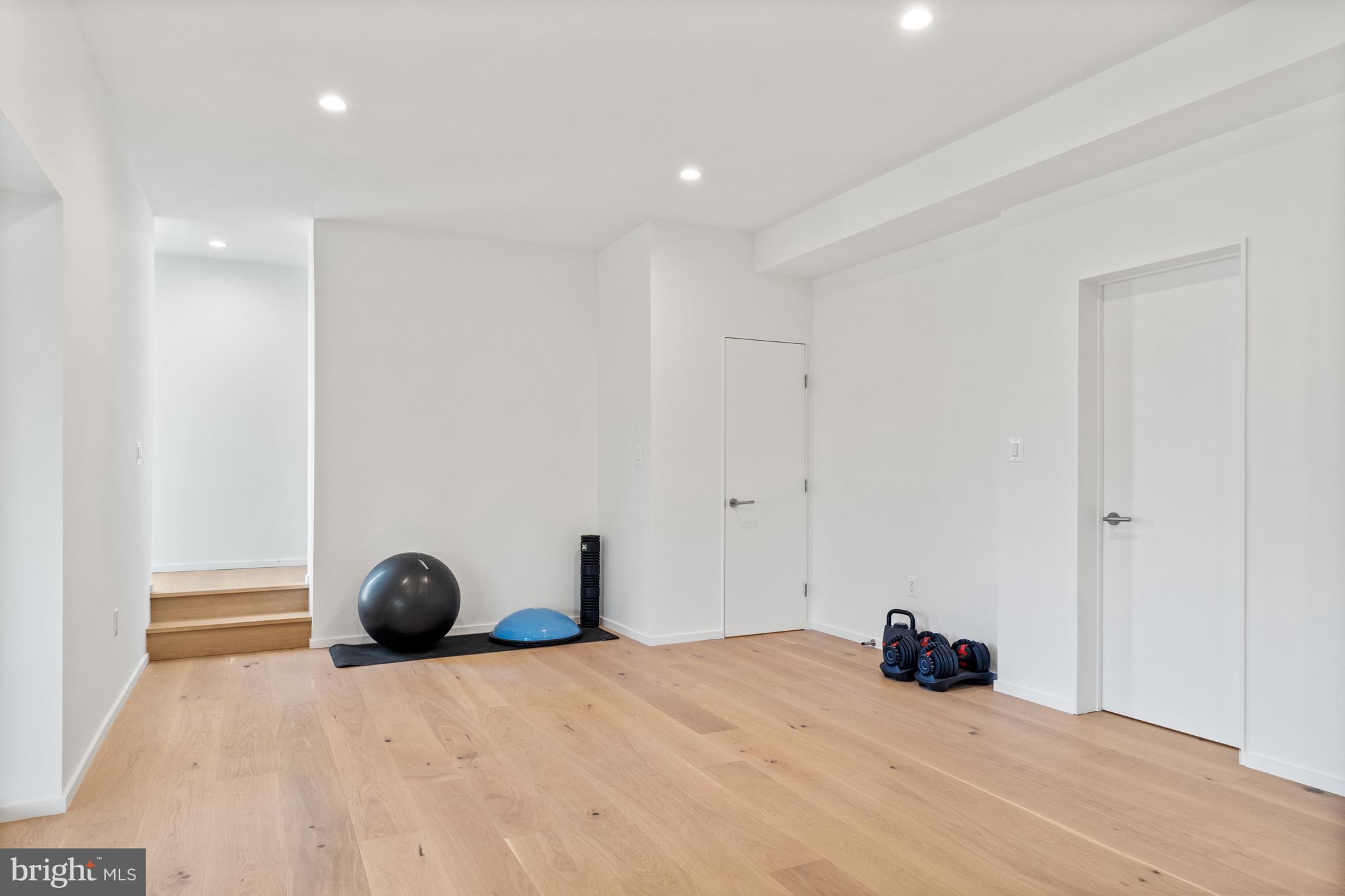 2812 29th Place Northwest Washington, DC 20008 - Photo 36 of 47