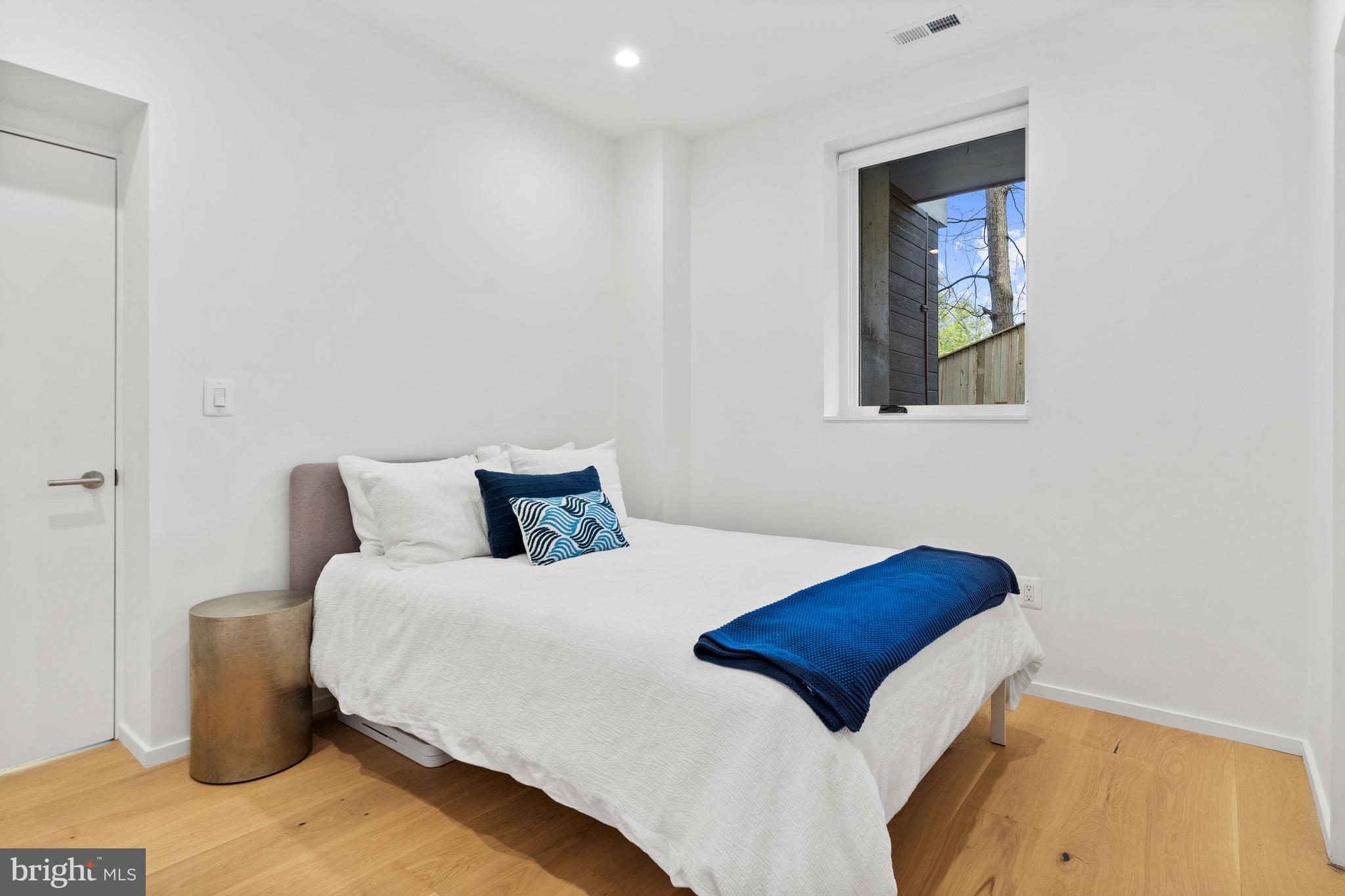 2812 29th Place Northwest Washington, DC 20008 - Photo 37 of 47