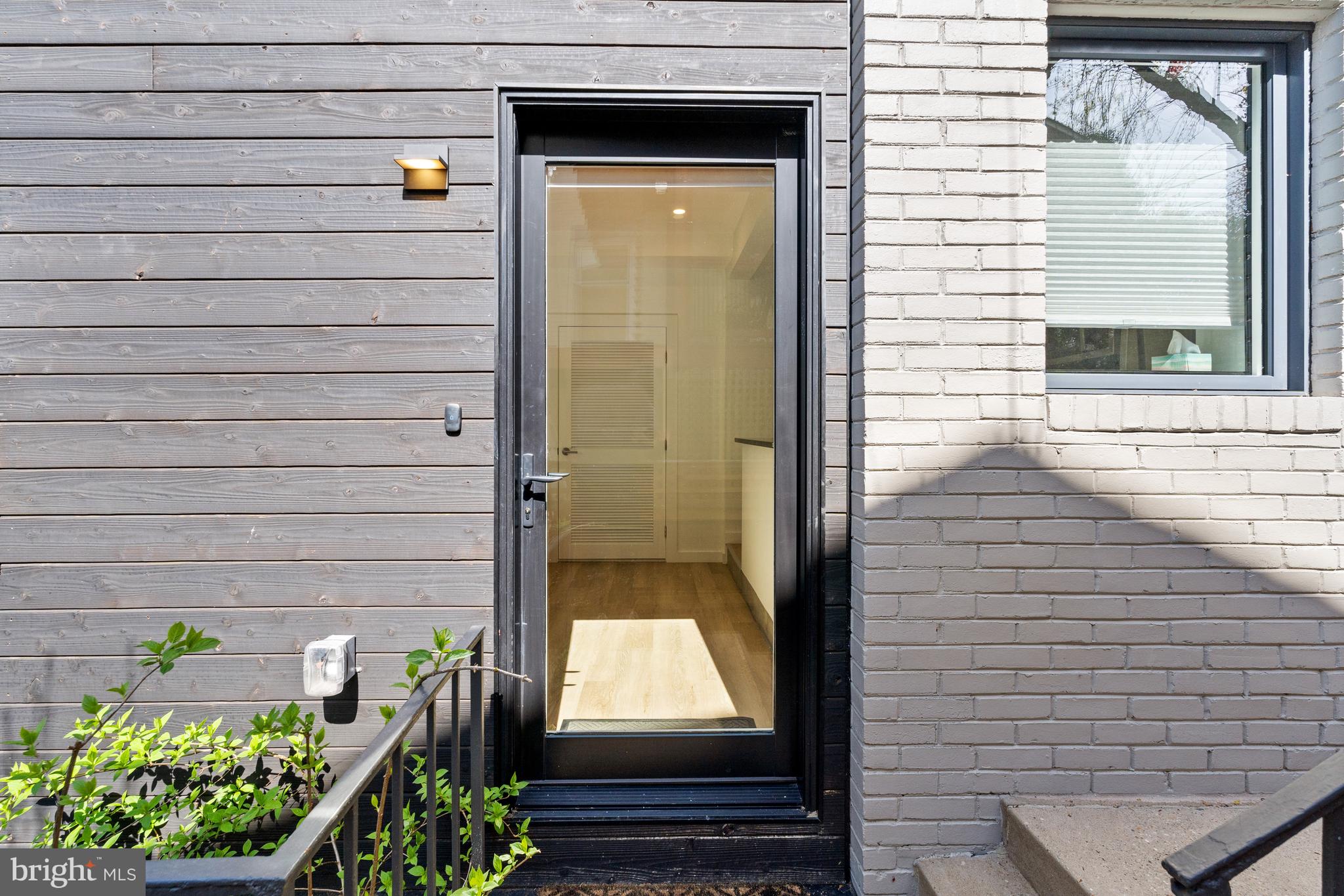 2812 29th Place Northwest Washington, DC 20008 - Photo 42 of 47