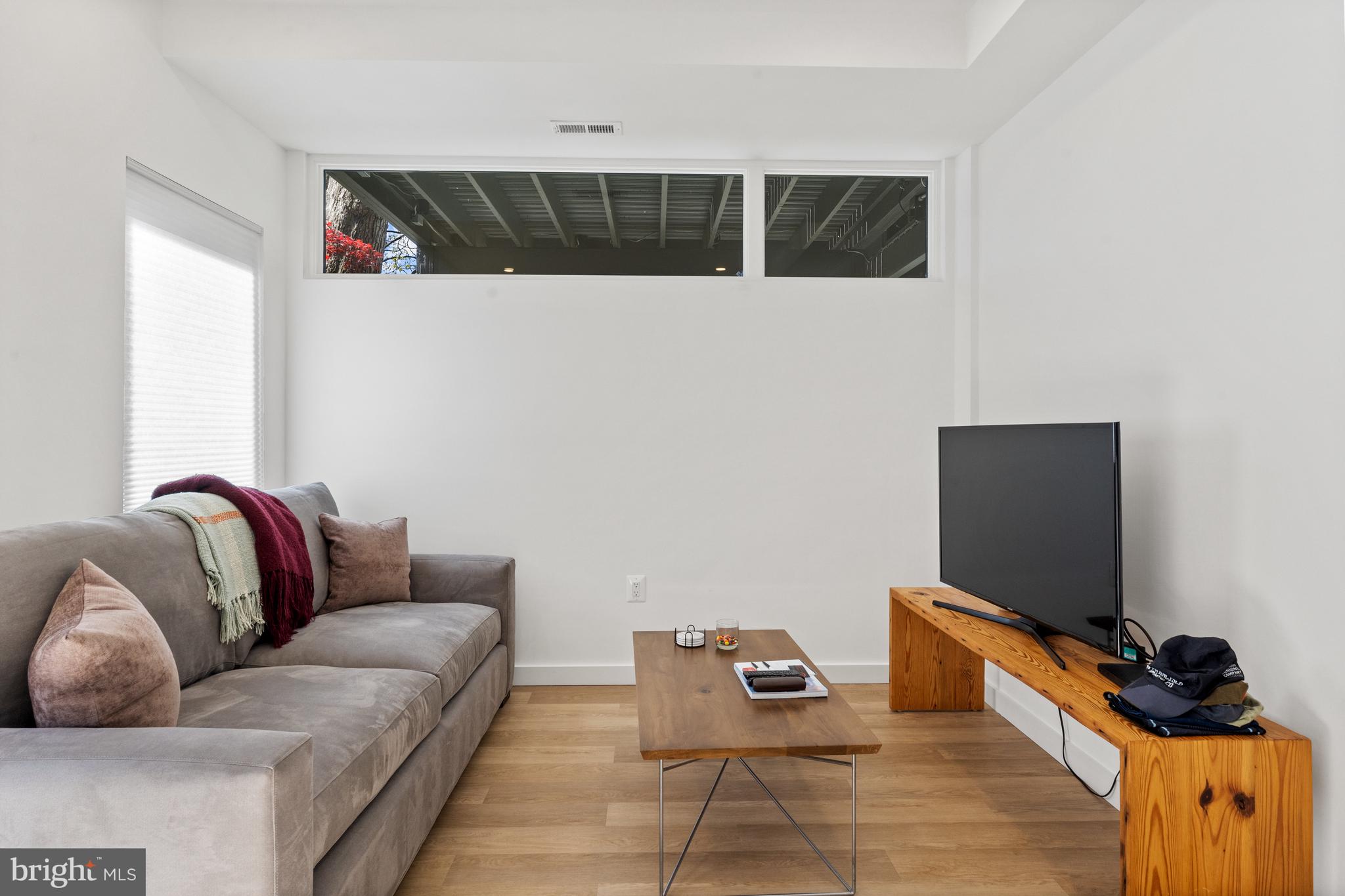 2812 29th Place Northwest Washington, DC 20008 - Photo 43 of 47