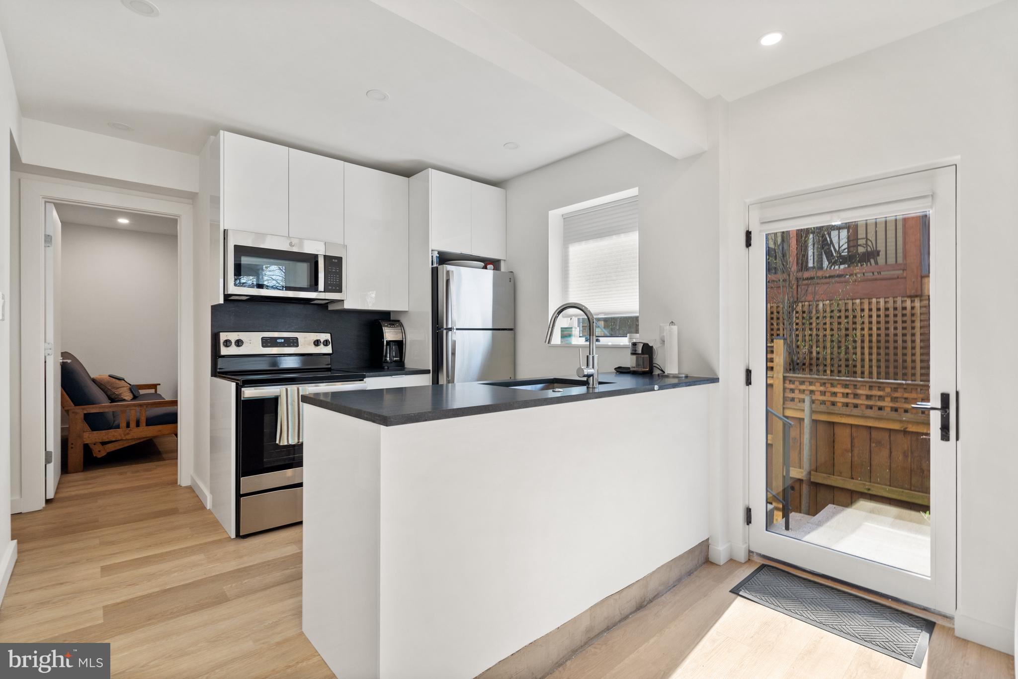 2812 29th Place Northwest Washington, DC 20008 - Photo 44 of 47