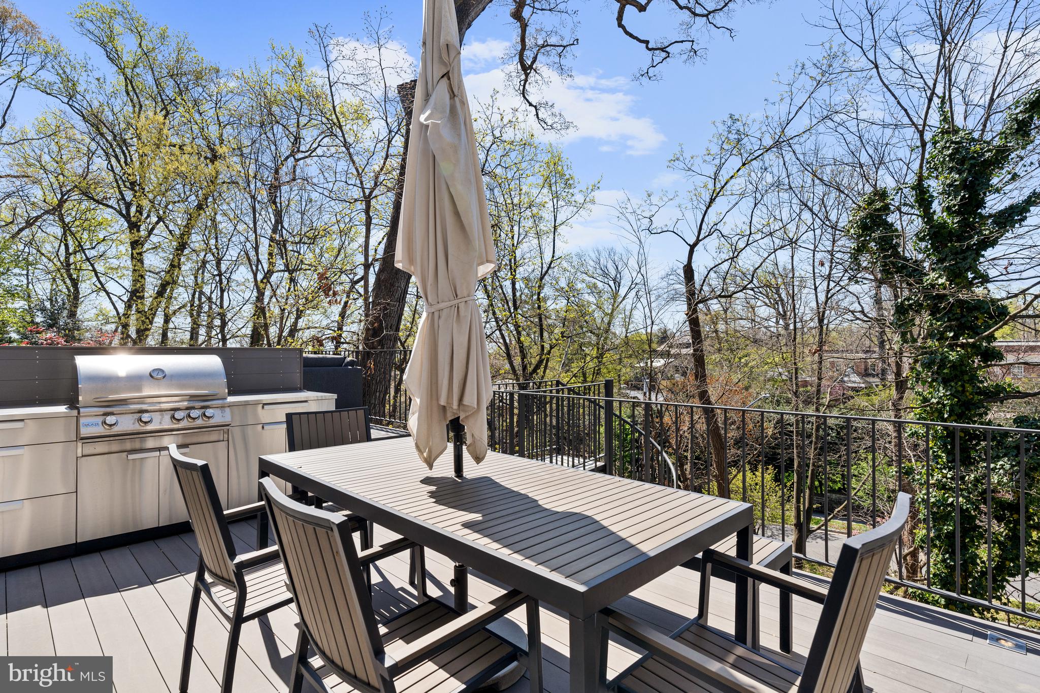 2812 29th Place Northwest Washington, DC 20008 - Photo 10 of 47