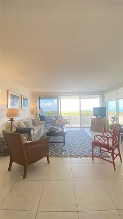 $7,000 | 177 Ocean Ln Drive, Unit 1008, Key Biscayne, FL 33149