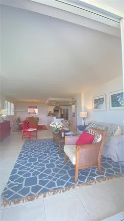 $7,000 | 177 Ocean Ln Drive, Unit 1008, Key Biscayne, FL 33149