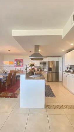 $7,000 | 177 Ocean Ln Drive, Unit 1008, Key Biscayne, FL 33149
