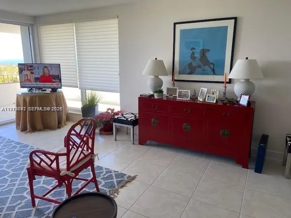 $7,000 | 177 Ocean Ln Drive, Unit 1008, Key Biscayne, FL 33149