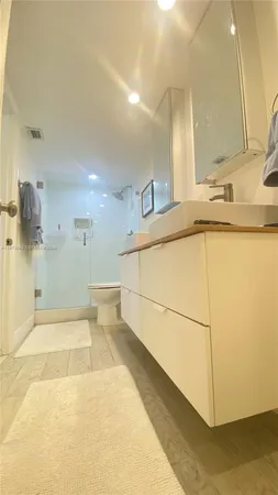 $7,000 | 177 Ocean Ln Drive, Unit 1008, Key Biscayne, FL 33149