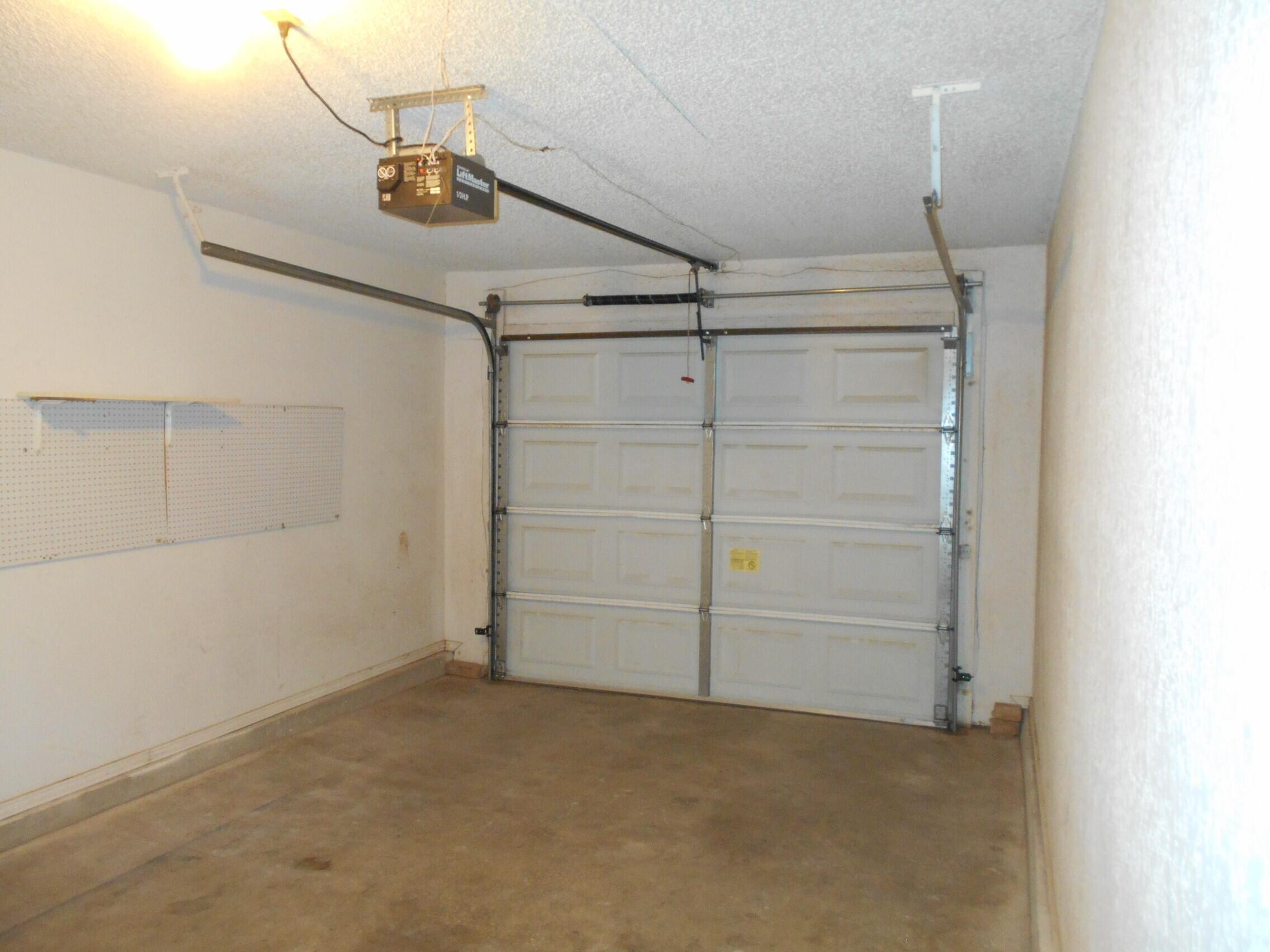 7001 Geneva Avenue, Unit B Lubbock, TX 79413 - Photo 13 of 14 original (12)