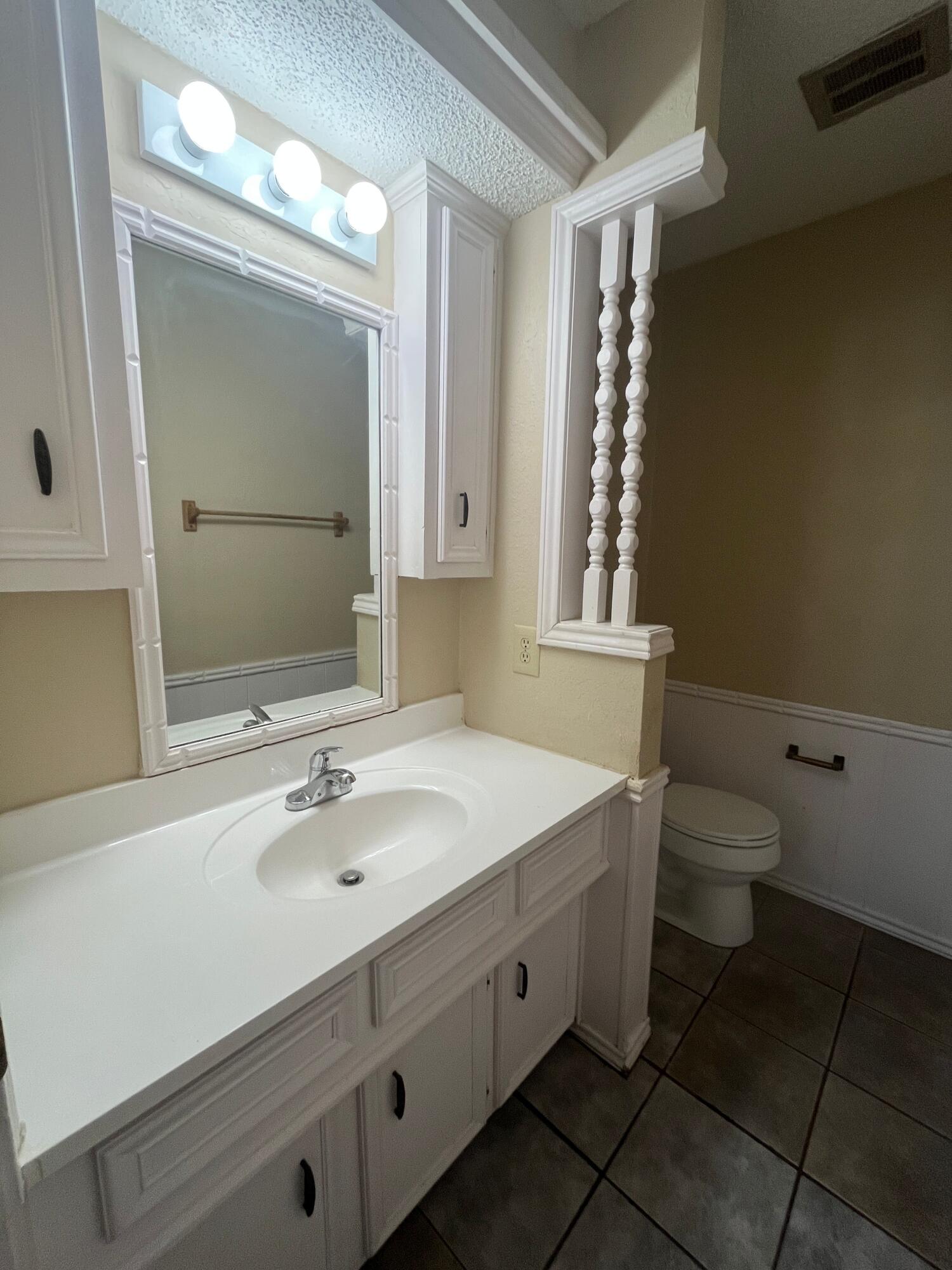 7001 Geneva Avenue, Unit B Lubbock, TX 79413 - Photo 7 of 14 original (5)