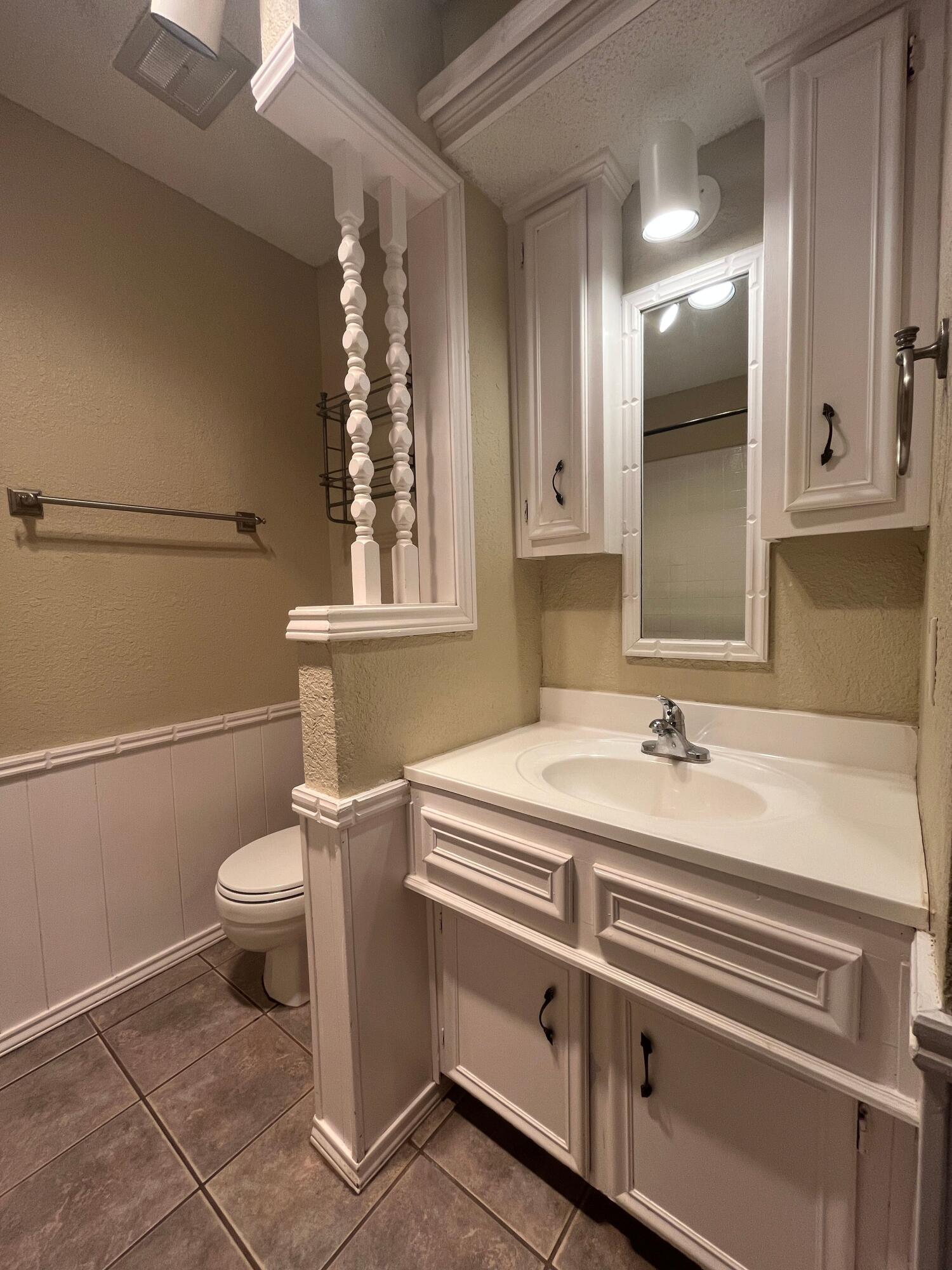 7001 Geneva Avenue, Unit B Lubbock, TX 79413 - Photo 10 of 14 original (8)