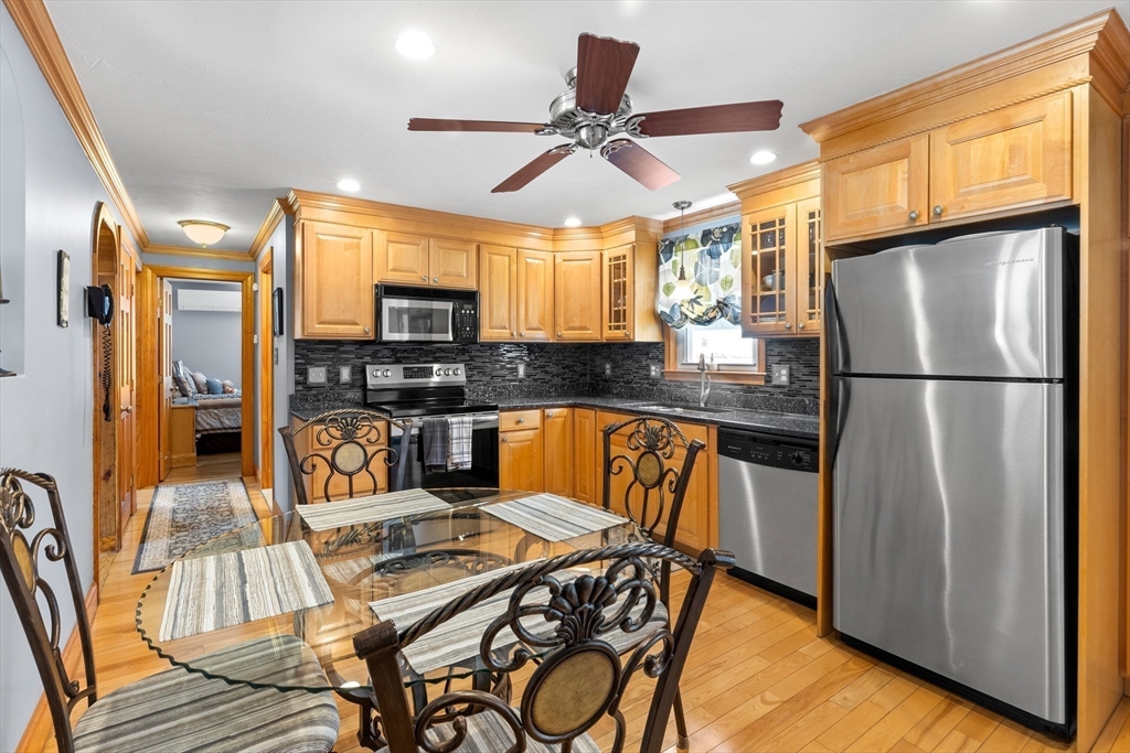 6 Keyes Road Billerica, MA 01821 - Photo 14 of 40