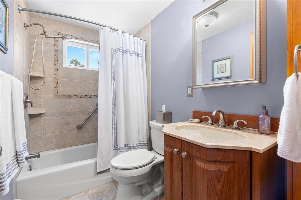 6 Keyes Road Billerica, MA 01821 - Photo 23 of 40