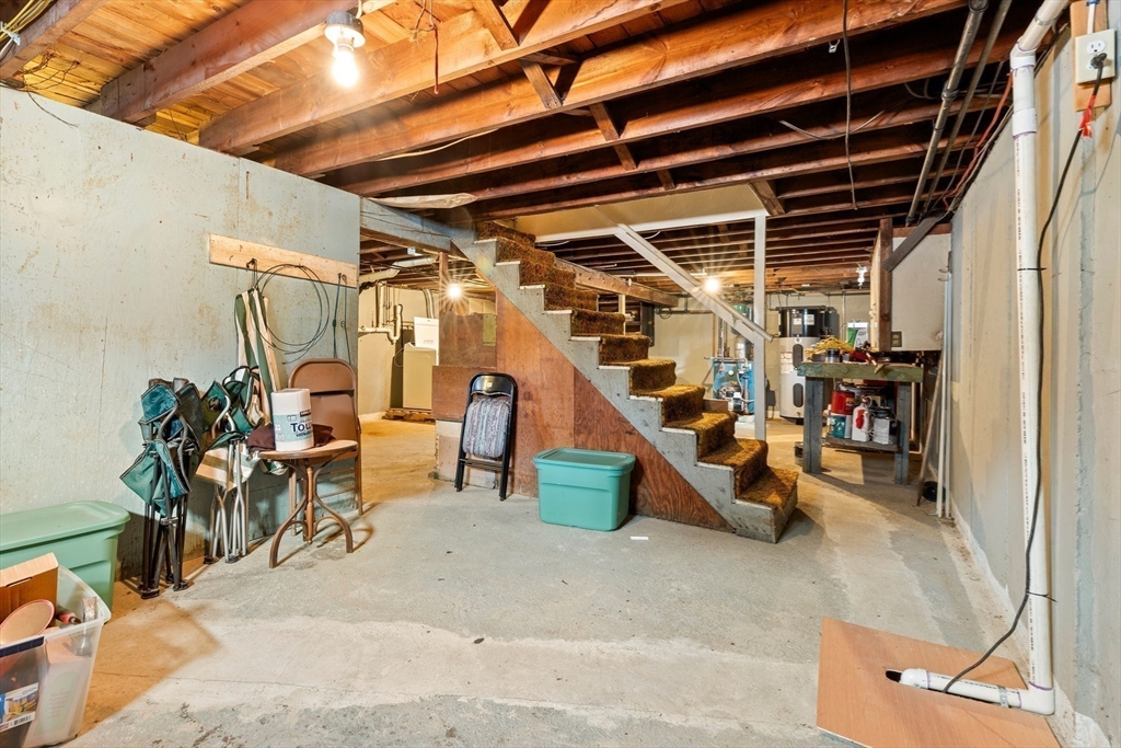 6 Keyes Road Billerica, MA 01821 - Photo 30 of 40