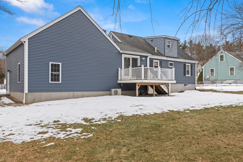 6 Keyes Road Billerica, MA 01821 - Photo 5 of 40