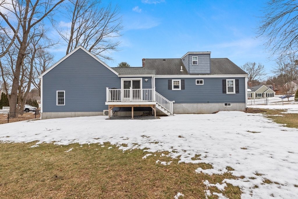 6 Keyes Road Billerica, MA 01821 - Photo 6 of 40