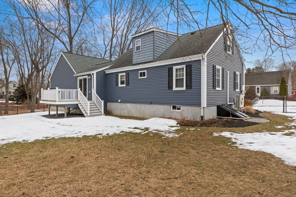 6 Keyes Road Billerica, MA 01821 - Photo 7 of 40