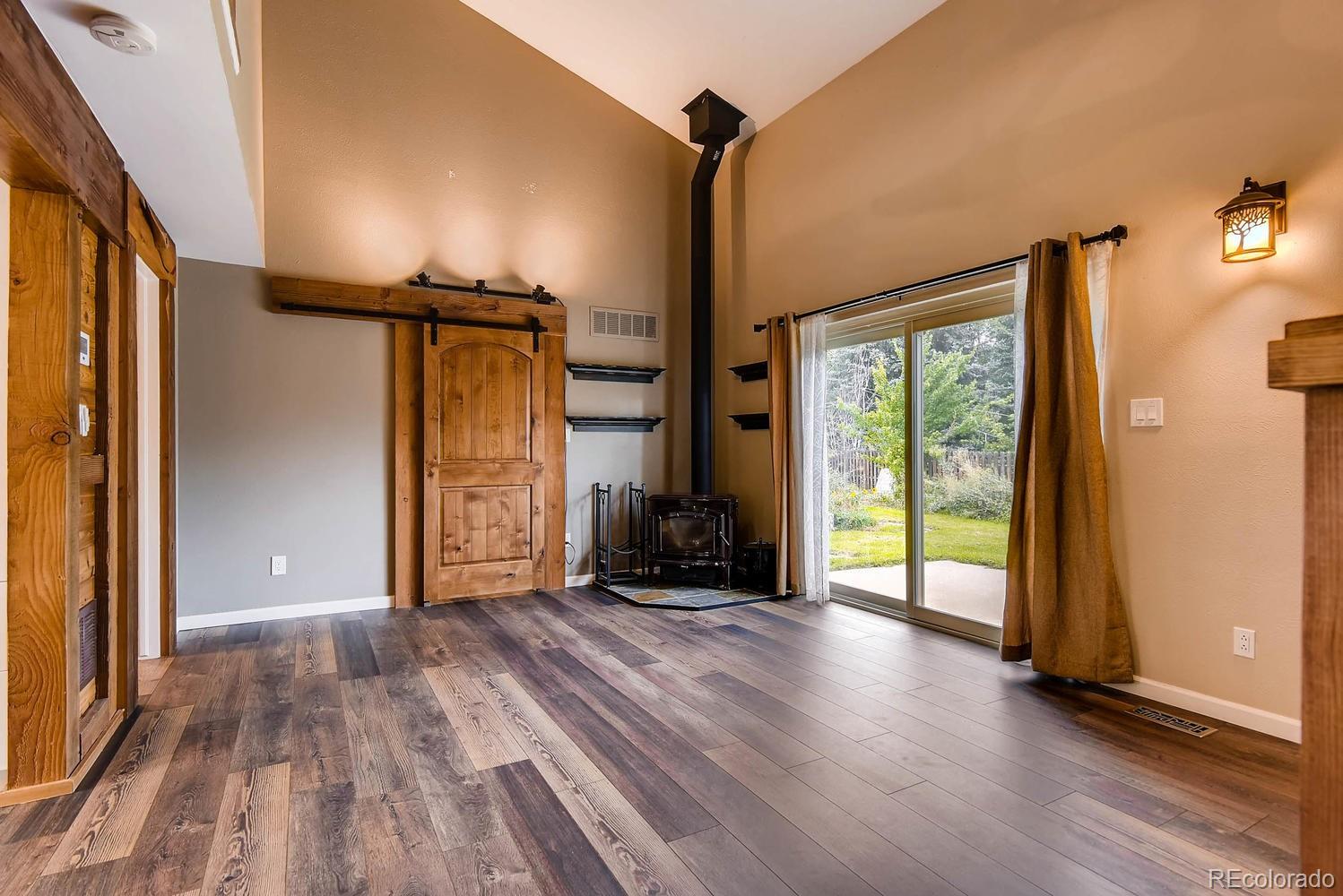 6861 Devinney Street Arvada, CO 80004 - Photo 5 of 28