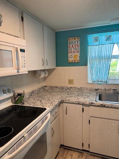 4746 Azalea Drive, Unit 103C New Port Richey, FL 34652 - Photo 15 of 68