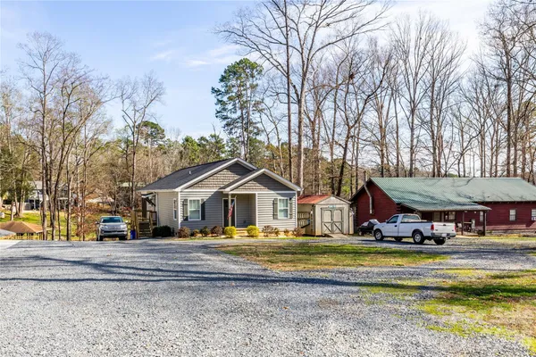 $577,500 | 194 Hattaway Circle, Troy, NC 27371