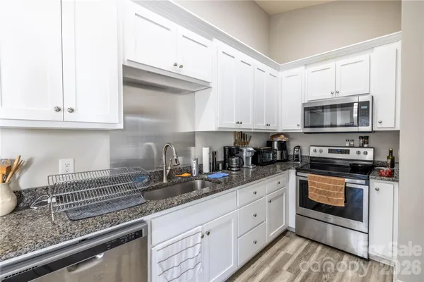 $584,500 | 194 Hattaway Circle, Troy, NC 27371