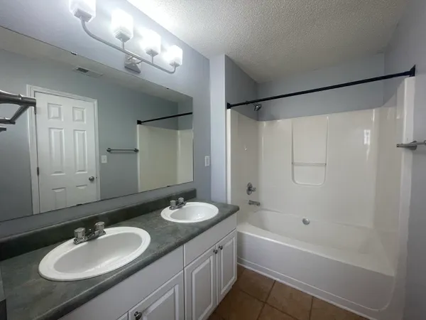 $1,695 | 212 Lustan Drive, Crestview, FL 32536