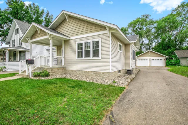$249,900 | 317 14th Avenue North, St. Cloud, MN 56303