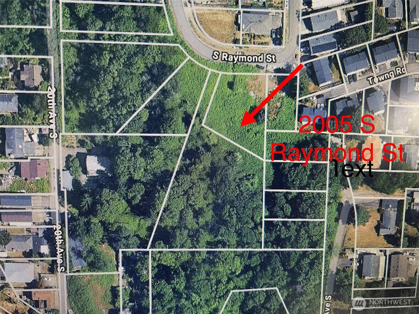 2005 South Raymond Street Seattle, WA 98108 - Photo 2 of 22 a view of a multi story building