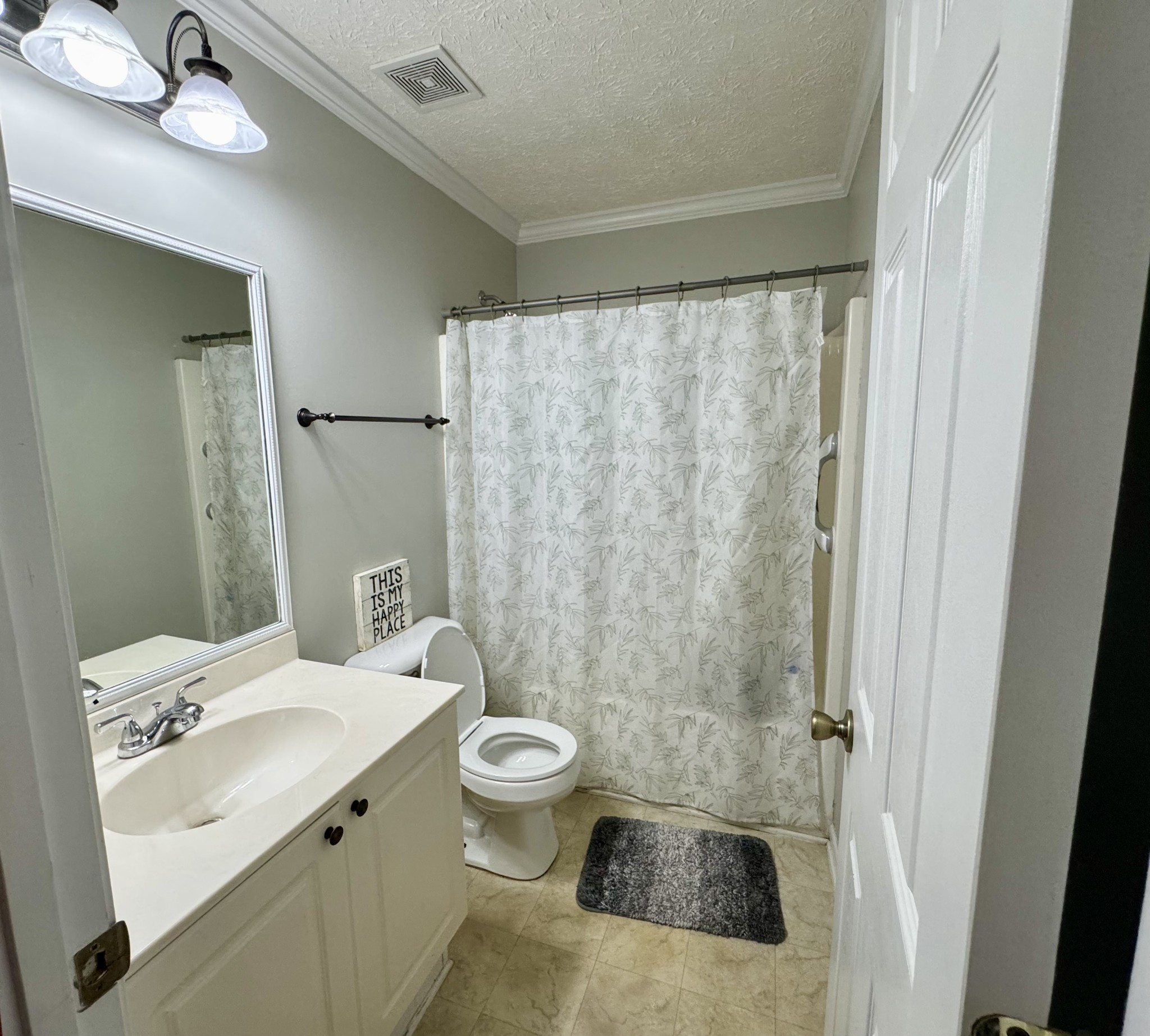 520 Briarhill Road Lebanon, TN 37087 - Photo 19 of 37 a bathroom with a sink toilet and shower