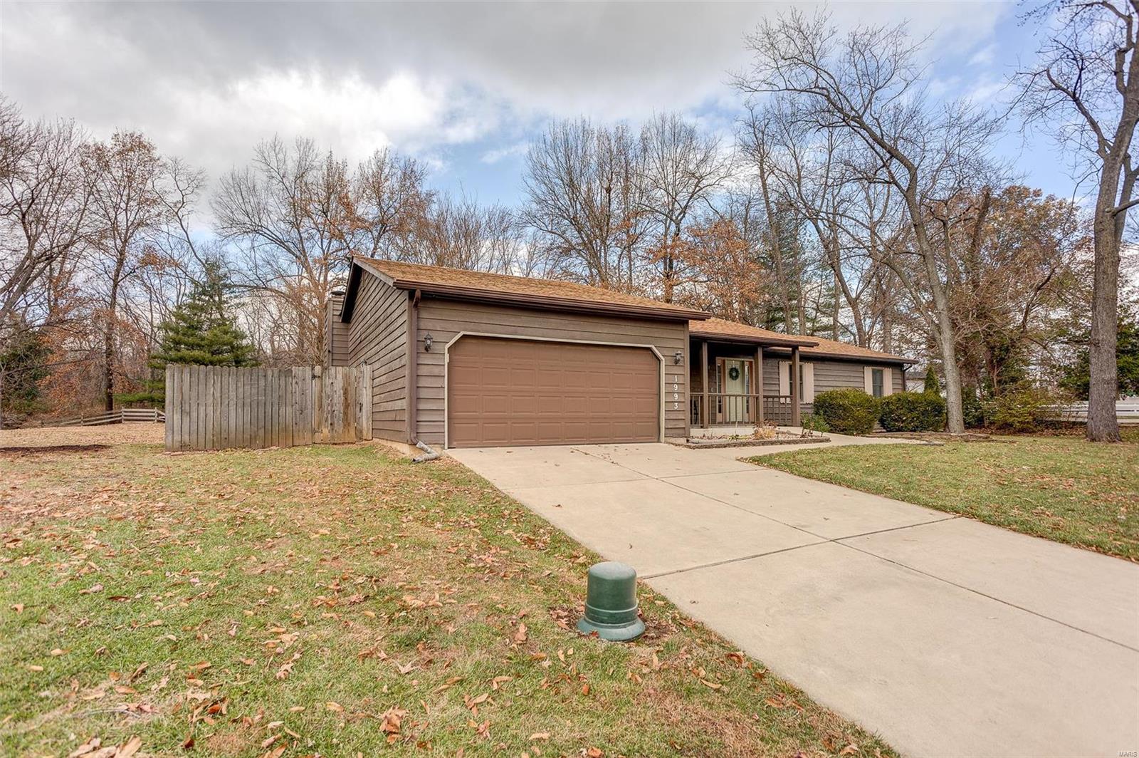 1993 Raintree Trail Collinsville, IL 62234 - Photo 3 of 42 Gallery Image 3
