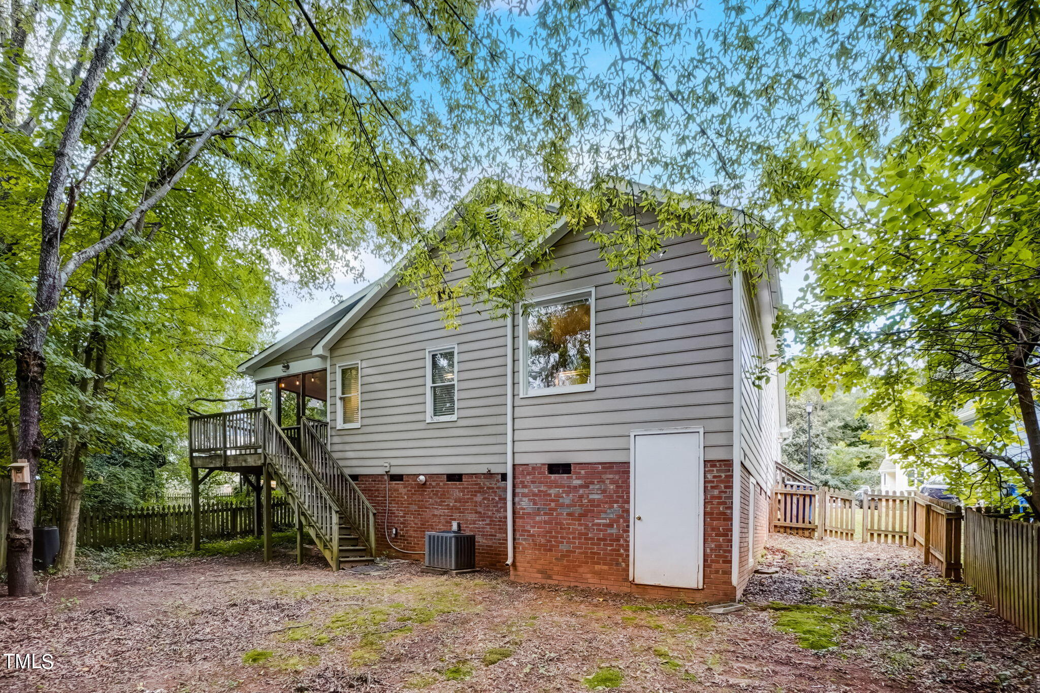 4309 Fathom Court Raleigh, NC 27606 - Photo 33 of 34 36-web-or-mls-Fathom Ct-036