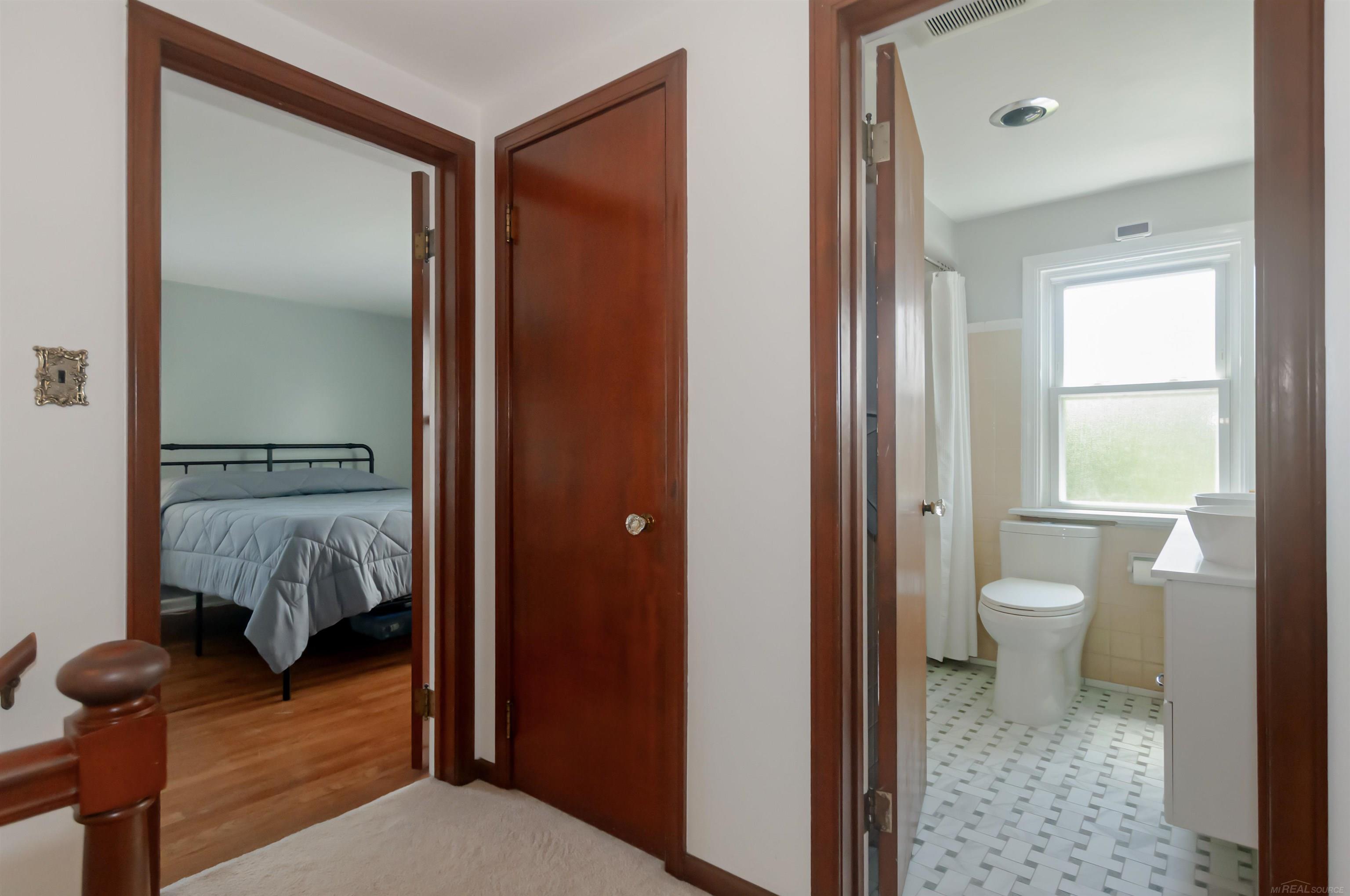 1723 Hawthorne Road Grosse Pointe, MI 48236 - Photo 24 of 47 50219839-E2238C29-E385-4CCA-A773-04349325CA6D.JPG
