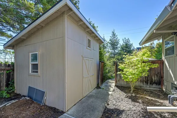 $885,000 | 6730 Lakeview Drive, Carmichael, CA 95608