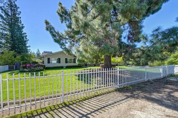 $885,000 | 6730 Lakeview Drive, Carmichael, CA 95608