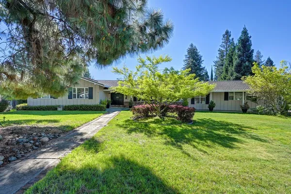 $885,000 | 6730 Lakeview Drive, Carmichael, CA 95608