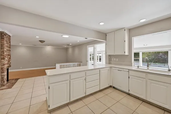 $885,000 | 6730 Lakeview Drive, Carmichael, CA 95608