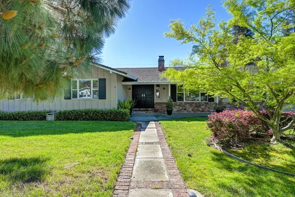 $885,000 | 6730 Lakeview Drive, Carmichael, CA 95608